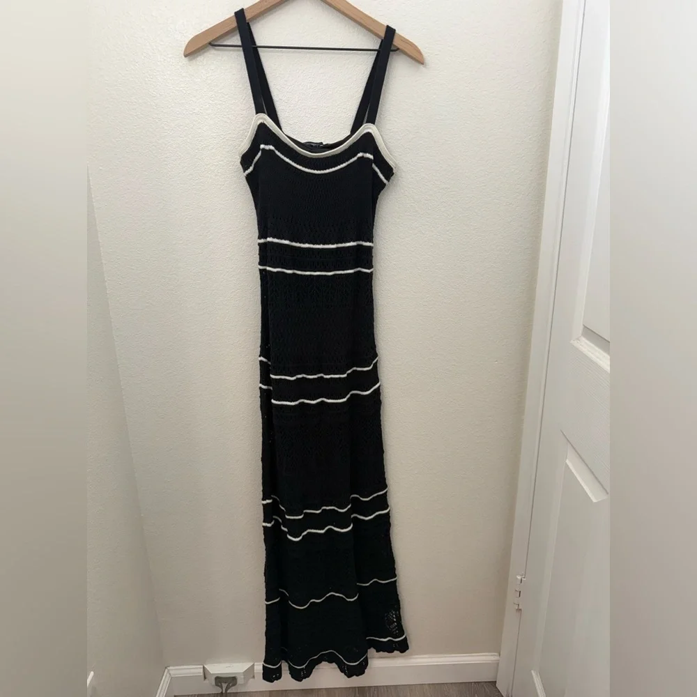 Abercrombie & Fitch Crochet-Style Maxi Dress in Size Small